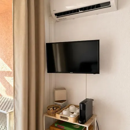 Vue Climatise - Piscine - 4 Couchages - Confort アパート *